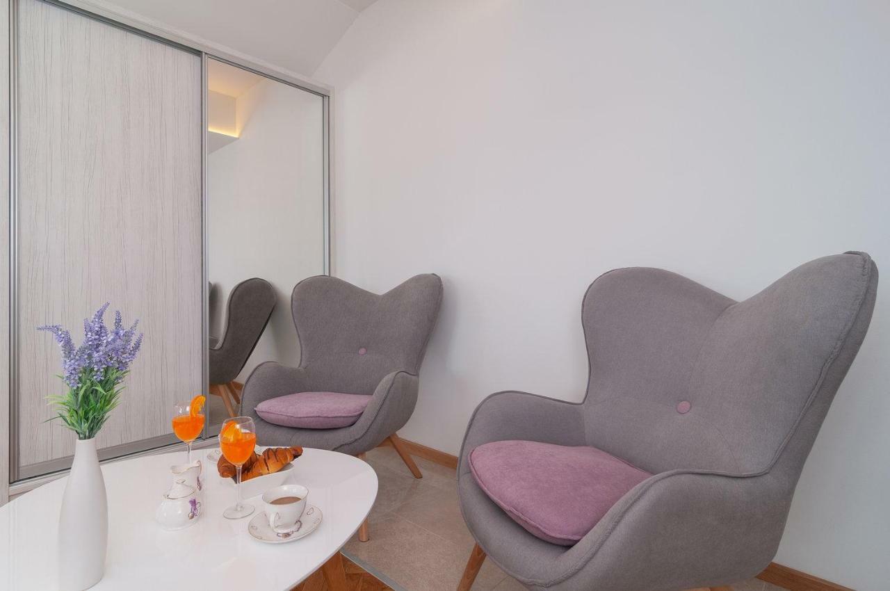 Beautiful Apartment With Private Pool Трогир Экстерьер фото
